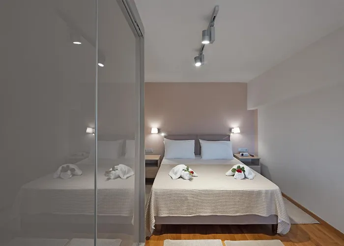 Luxury Beachfront In Modern, Spacious & Sea View Balcony Апартаменты