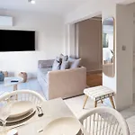 Luxury Beachfront In Modern, Spacious & Sea View Balcony Kalamata