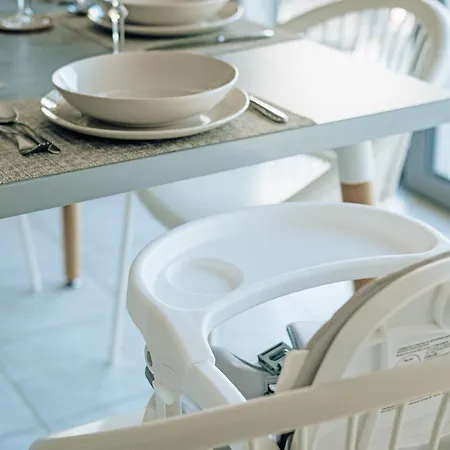 Luxury Beachfront In Modern, Spacious & Sea View Balcony Appartamento *