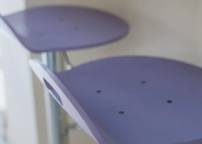 Luxury Beachfront In Modern, Spacious & Sea View Balcony Apartment *