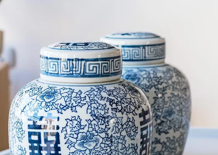 Luxury Beachfront In Modern, Spacious & Sea View Balcony * Kalamata