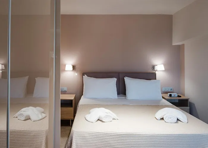 Luxury Beachfront In Modern, Spacious & Sea View Balcony Lägenhet